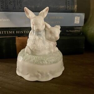 Vintage Hertitage House Musical White Rabbits And Swan Music Boxes Lot Of 2Works